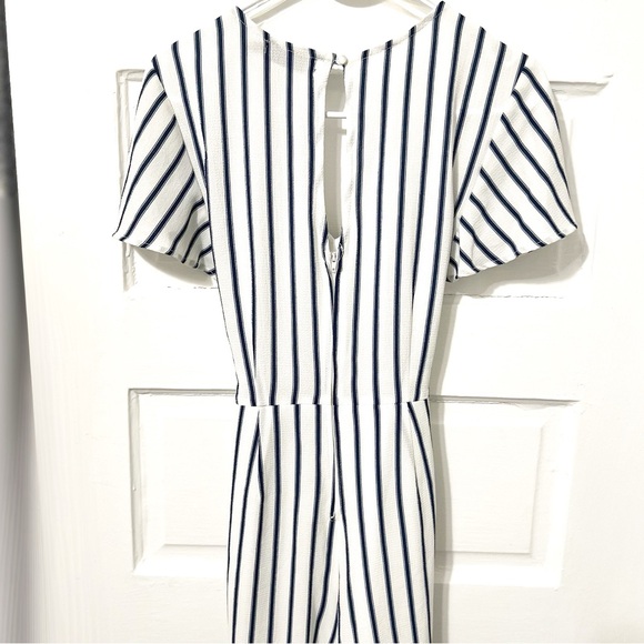 Striped Women’s Romper - Picture 6 of 7